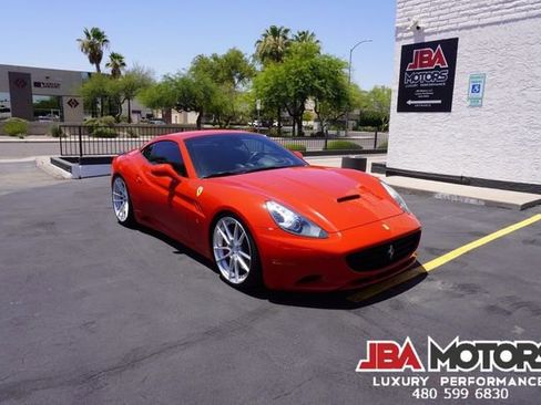 Used 2014 Ferrari California RWD image 50
