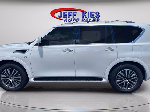 Used 2022 Nissan Armada SL w/ Captain's Chairs Package AWD/4WD image 8