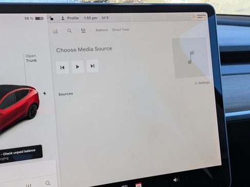 Used 2021 Tesla Model Y Long Range image 14