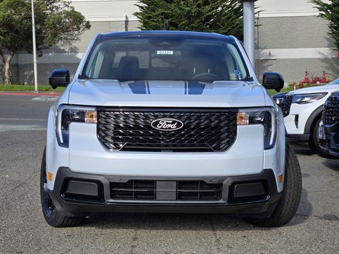 New 2025 Ford Maverick Lariat w/ Black Appearance Package image 3