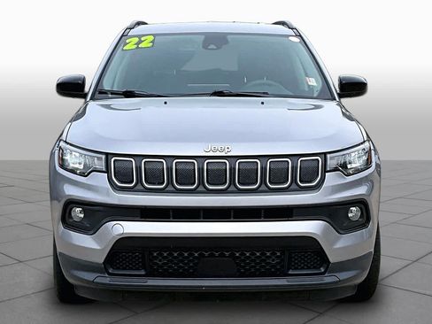 Used 2022 Jeep Compass Latitude AWD/4WD image 5