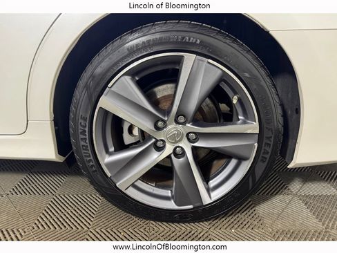Used 2016 Lexus GS 350 AWD w/ Premium Package image 23
