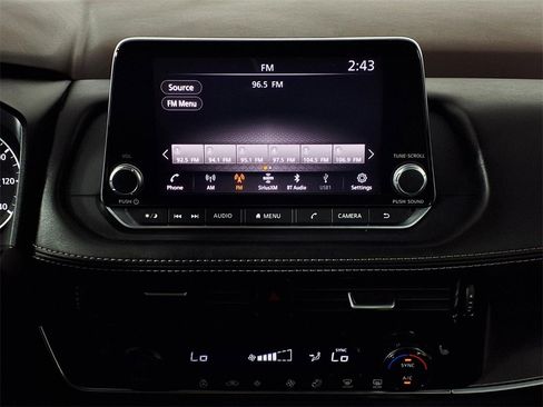 Used 2021 Nissan Rogue SV w/ Premium Package image 24