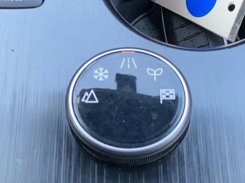 Used 2023 Nissan Rogue SL w/ SL Premium Package image 32