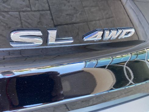 Certified 2023 Nissan Pathfinder SL w/ SL Premium Package AWD/4WD image 9