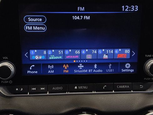 Used 2025 Nissan Sentra SV FWD image 25