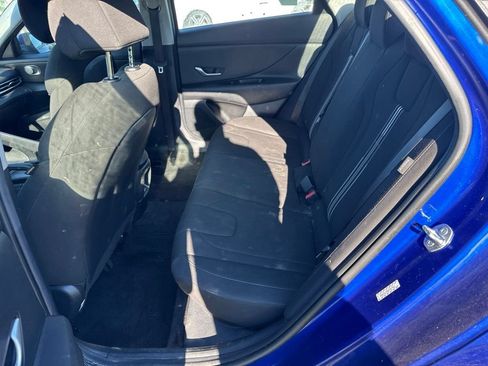Used 2024 Hyundai Elantra SEL FWD image 10