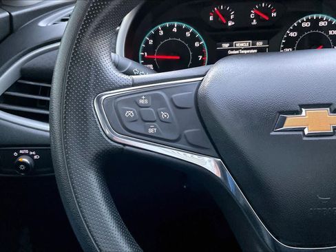 Used 2021 Chevrolet Malibu LS image 23