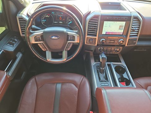Used 2020 Ford F150 Platinum w/ Equipment Group 701A Luxury AWD/4WD image 14