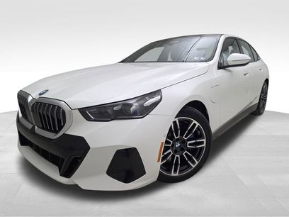 New 2026 BMW 550e xDrive w/ Executive Package