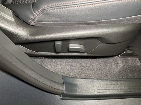 Certified 2025 Subaru Forester Touring w/ Protection Package image 51