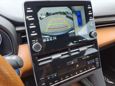 Used 2020 Toyota Avalon Limited w/ Advanced Safety Package FWD image 38