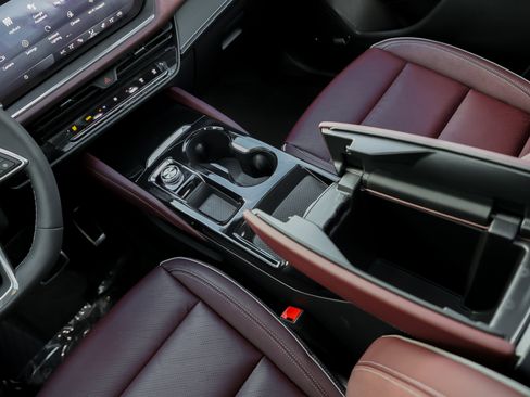 New 2026 Buick Envision Sport Touring image 32