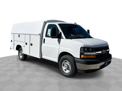 New 2025 Chevrolet Express 3500 w/ Power Convenience Package