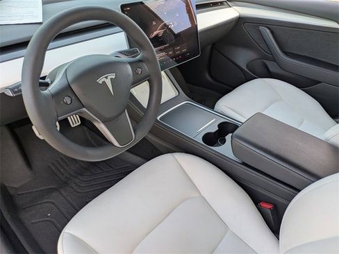 Used 2022 Tesla Model 3 Performance image 18