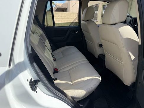 Used 2015 Land Rover LR2 HSE LUX AWD/4WD image 35