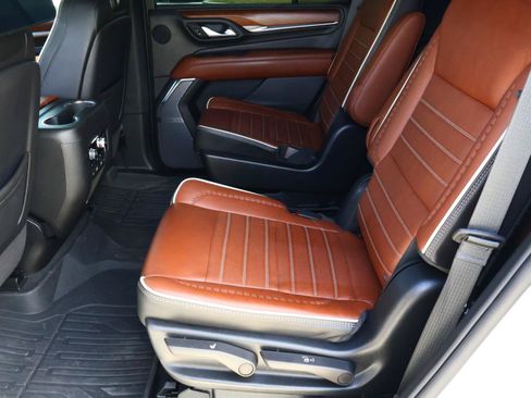 Used 2024 GMC Yukon Denali Ultimate AWD/4WD image 26