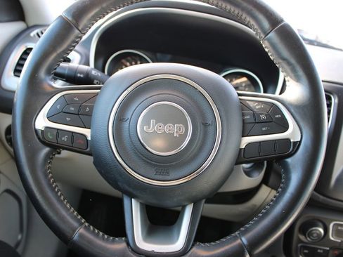 Used 2018 Jeep Compass Latitude w/ Popular Equipment Group image 31