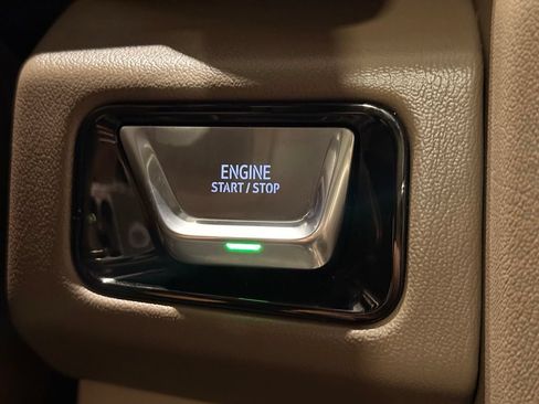 Used 2026 GMC Yukon Denali w/ Sun & Power Step Package AWD/4WD image 26