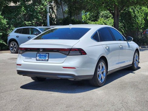 Used 2025 Honda Accord LX image 6