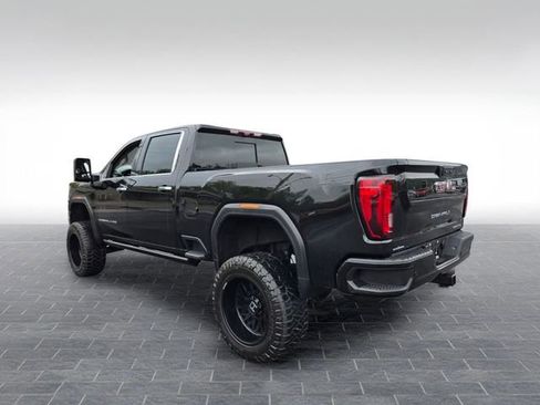 Used 2023 GMC Sierra 2500 Denali w/ Denali Black Diamond Edition AWD/4WD image 6