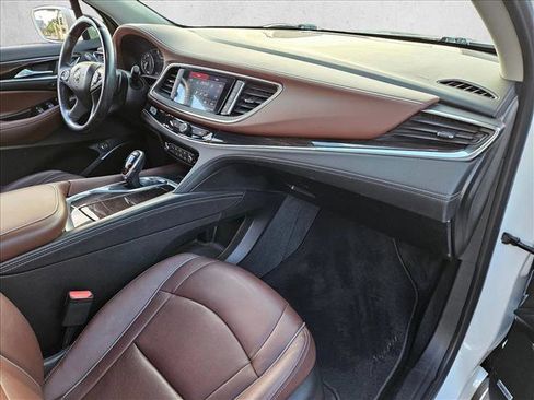 Used 2020 Buick Enclave Avenir w/ Avenir Technology Package image 22