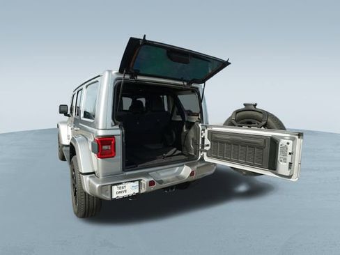 Used 2021 Jeep Wrangler Unlimited Sahara image 17