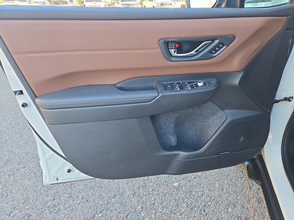 Used 2026 Subaru Outback Touring XT AWD/4WD image 12