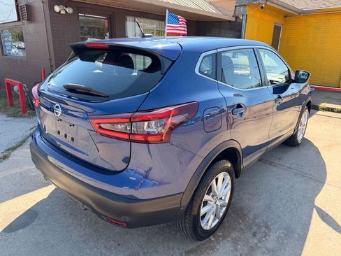 Used 2021 Nissan Rogue Sport S image 5