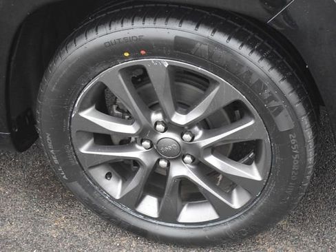 Used 2018 Jeep Grand Cherokee High Altitude image 11