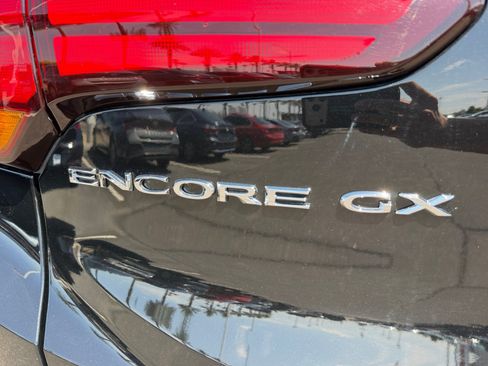 Used 2022 Buick Encore GX Preferred FWD image 24