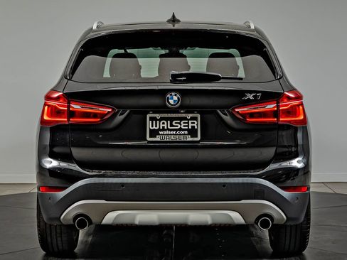 Used 2017 BMW X1 xDrive28i AWD/4WD image 6