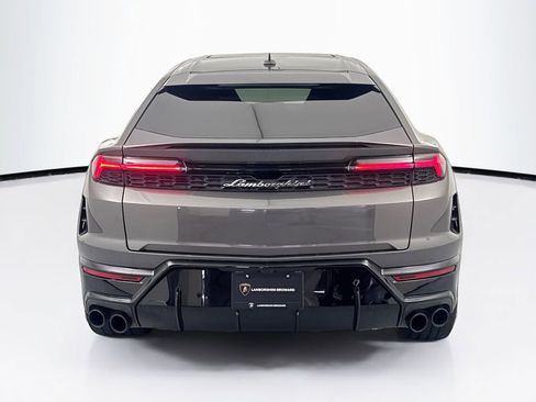 Used 2025 Lamborghini Urus Performante AWD/4WD image 6