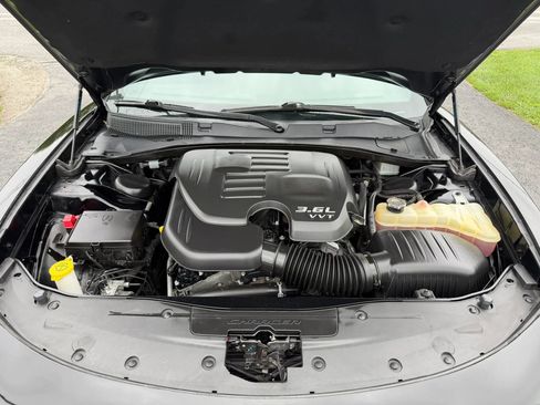 Used 2019 Dodge Charger SXT AWD/4WD image 51