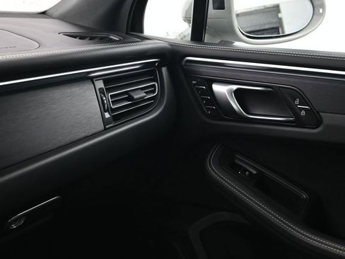 Certified 2023 Porsche Macan GTS AWD/4WD image 22