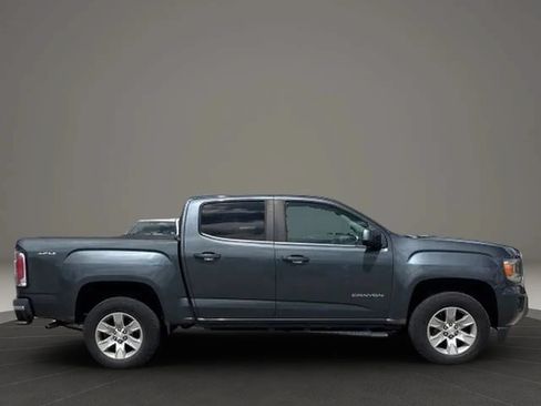 Used 2017 GMC Canyon SLE w/ SLE Convenience Package AWD/4WD image 10
