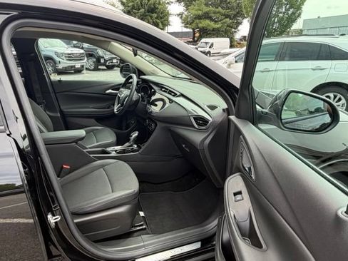 Used 2023 Buick Encore GX Select w/ Sport Touring Package FWD image 22