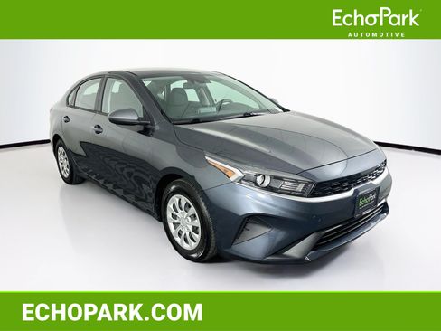 Used 2023 Kia Forte LX FWD image 1