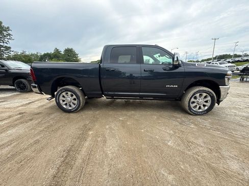 New 2026 RAM 2500 Laramie AWD/4WD image 6