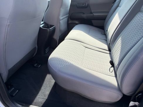 Used 2018 Toyota Tacoma SR w/ SR Convenience Package AWD/4WD image 15