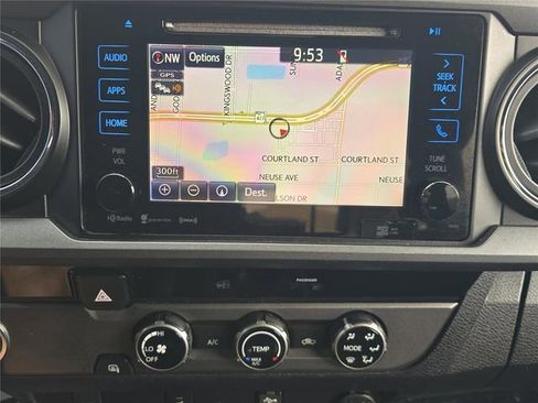 Used 2017 Toyota Tacoma TRD Sport w/ Tow Package image 14