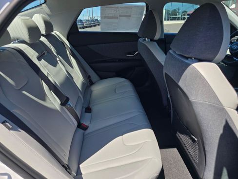 New 2026 Hyundai Elantra Limited FWD image 41