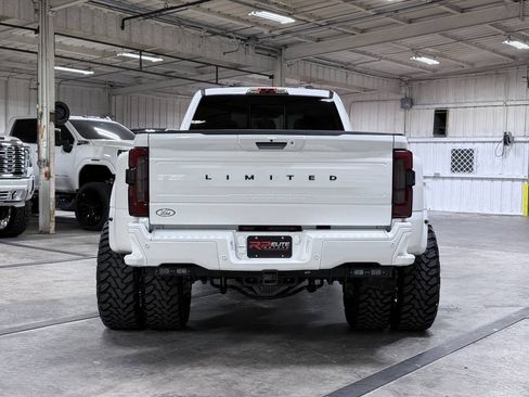 Used 2024 Ford F450 Limited w/ FX4 Off-Road Package AWD/4WD image 5