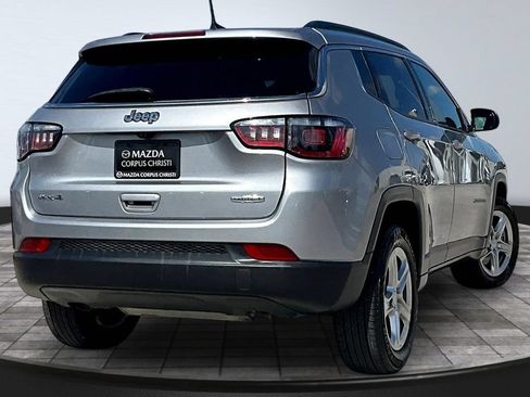 Used 2024 Jeep Compass Latitude AWD/4WD image 7