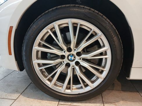 Used 2023 BMW 330i xDrive Sedan w/ Driving Assistance Package AWD/4WD image 10