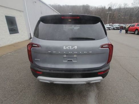 Used 2022 Kia Telluride LX image 9