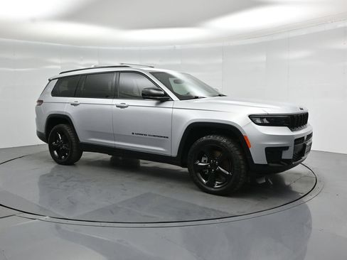 Used 2021 Jeep Grand Cherokee L Laredo AWD/4WD image 21