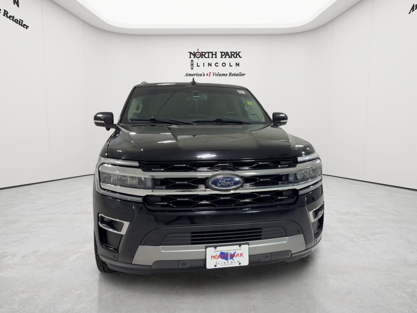 Used 2023 Ford Expedition Limited RWD image 8