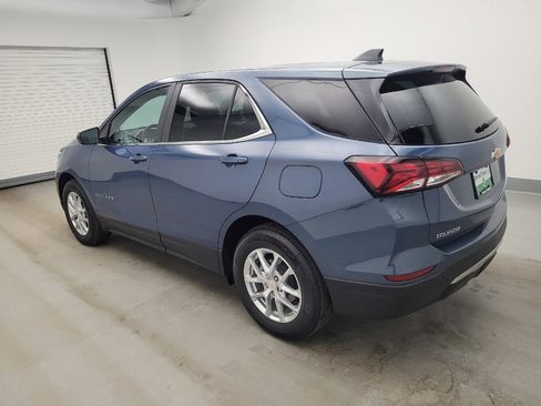 Used 2024 Chevrolet Equinox LT FWD image 3