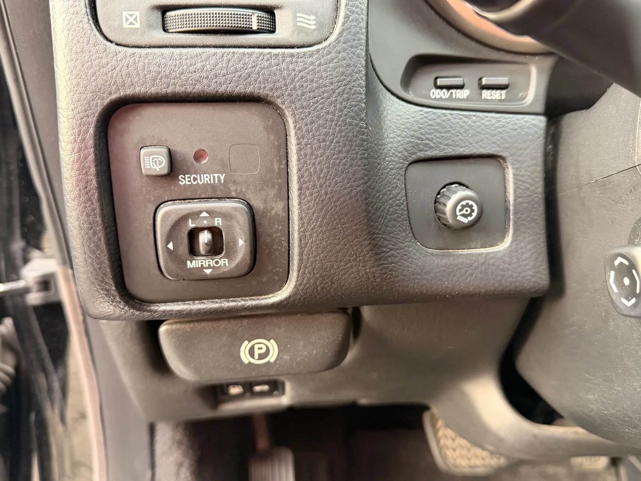 Used 2002 Lexus SC 430 Convertible RWD image 31